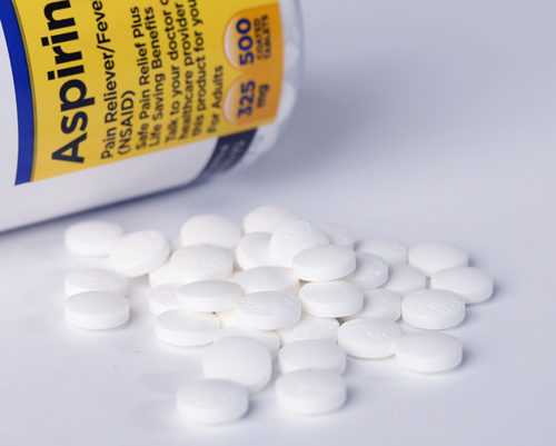 Can aspirin help prevent colorectal cancer development and progression?